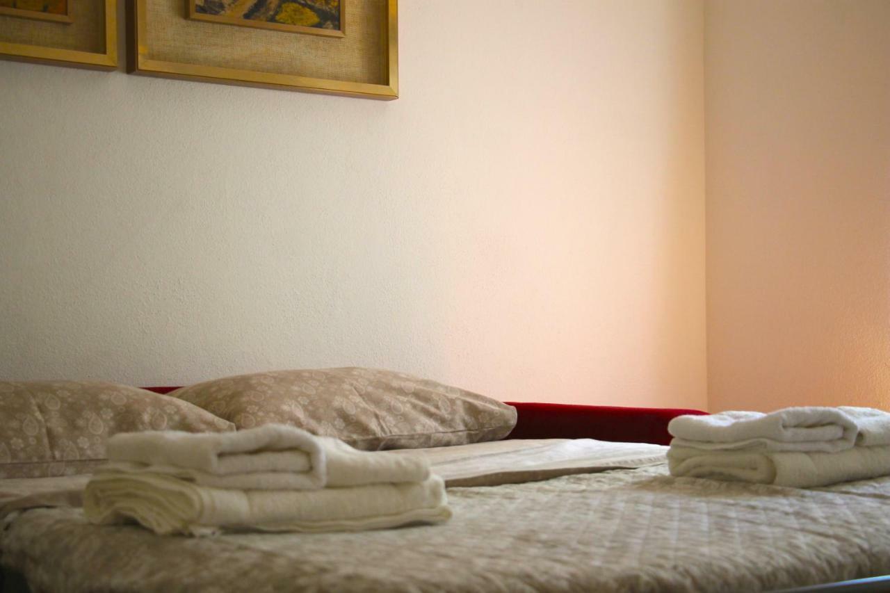 Basement Turati 3 -consulates District Appartamento *