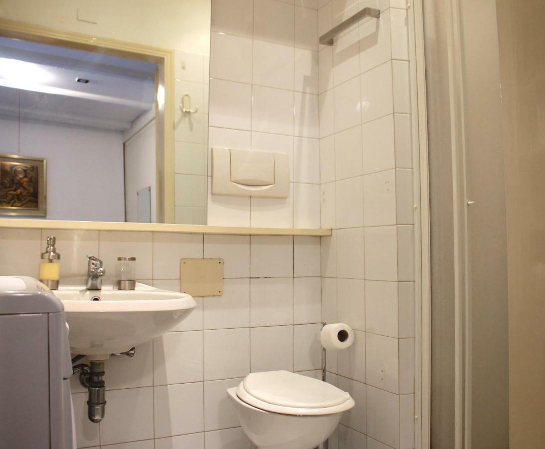 Appartamento Basement Turati 3 -consulates District